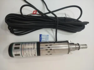 Freevel 250W solar submersible pump in Kenya with stainless steel body, 24V DC motor and long power cable for borehole, well and water tank pumping.